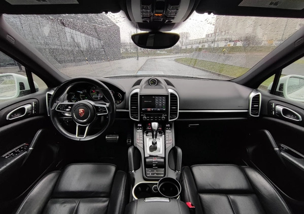 Porsche Cayenne cena 154900 przebieg: 105000, rok produkcji 2017 z Katowice małe 781